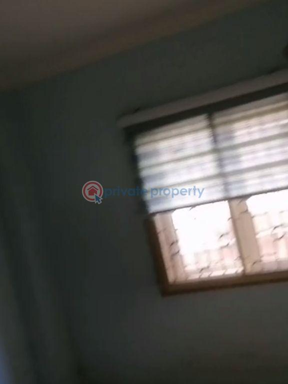 1 bedroom Mini Flat For Rent Itire-Ikate Surulere Lagos - 1