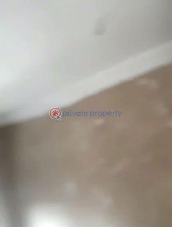 1 bedroom Mini Flat For Rent Itire-Ikate Surulere Lagos - 1