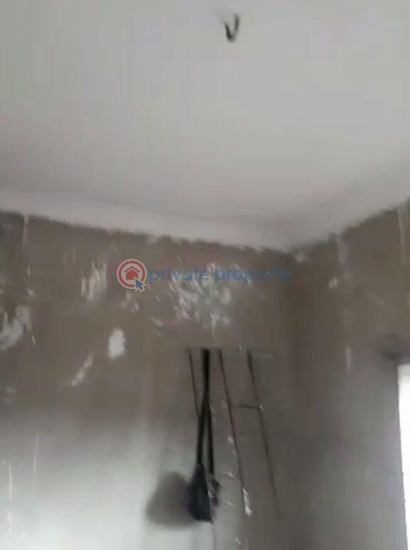 1 bedroom Mini Flat For Rent Itire-Ikate Surulere Lagos - 3