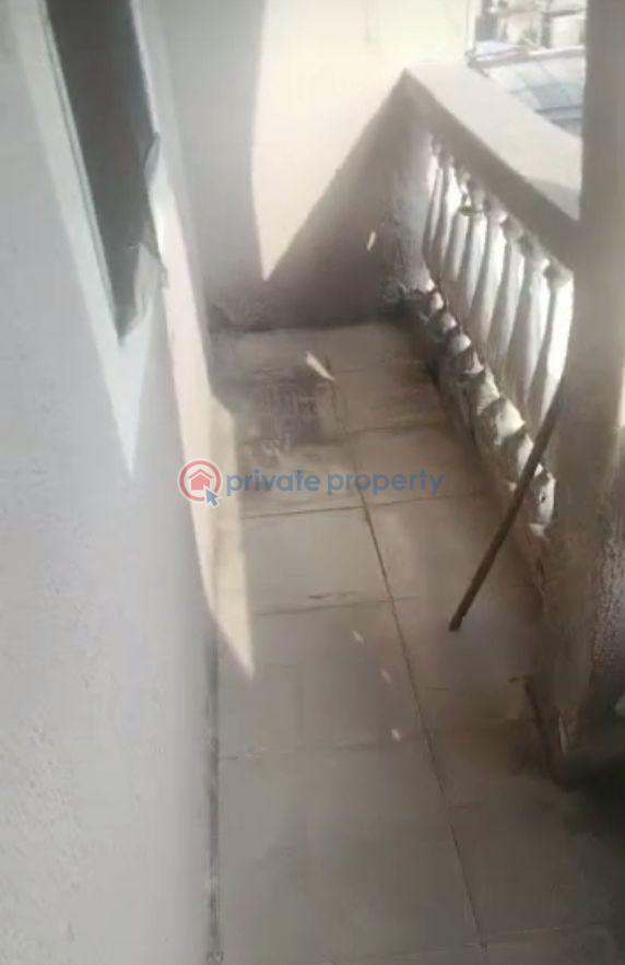 1 bedroom Mini Flat For Rent Lawanson Surulere Lagos - 4