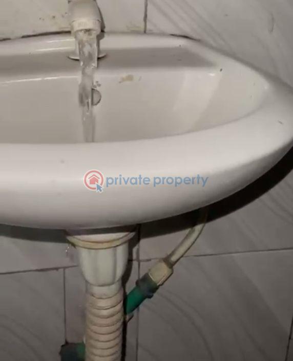 1 bedroom Mini Flat For Rent Onipanu Shomolu Lagos - 6