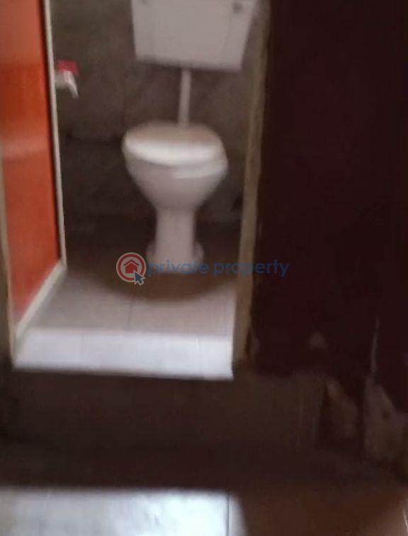 1 bedroom Mini Flat For Rent Shomolu Lagos - 2