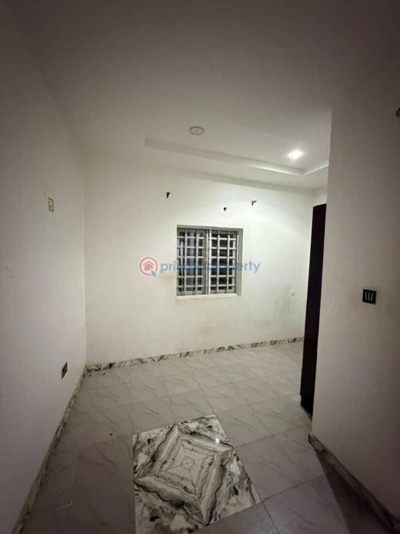House For Rent Location :ikolaba Gra Ibadan. Ibadan Oyo - 2