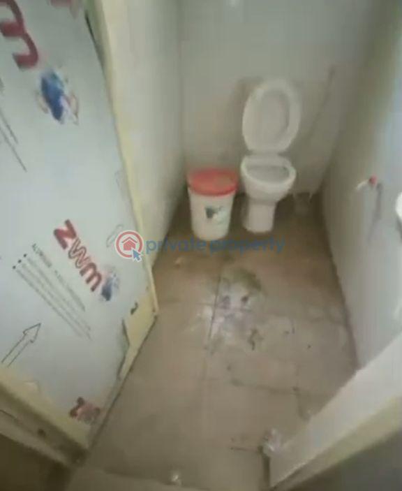 1 bedroom Mini Flat For Rent Shyllon Onipanu Shomolu Lagos - 5