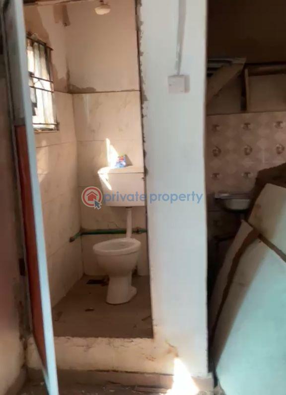 Self Contain For Rent Bariga Shomolu Lagos - 3