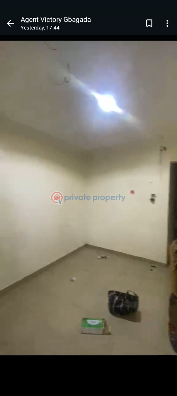 Self Contain For Rent Bariga Shomolu Lagos - 0
