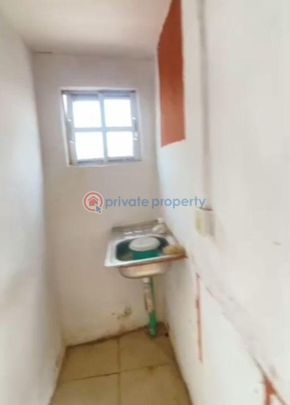 Self Contain For Rent Bariga Shomolu Lagos - 3