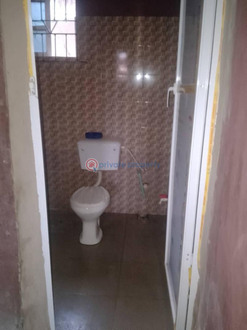 1 bedroom Self Contain For Rent Ijesha Surulere Lagos