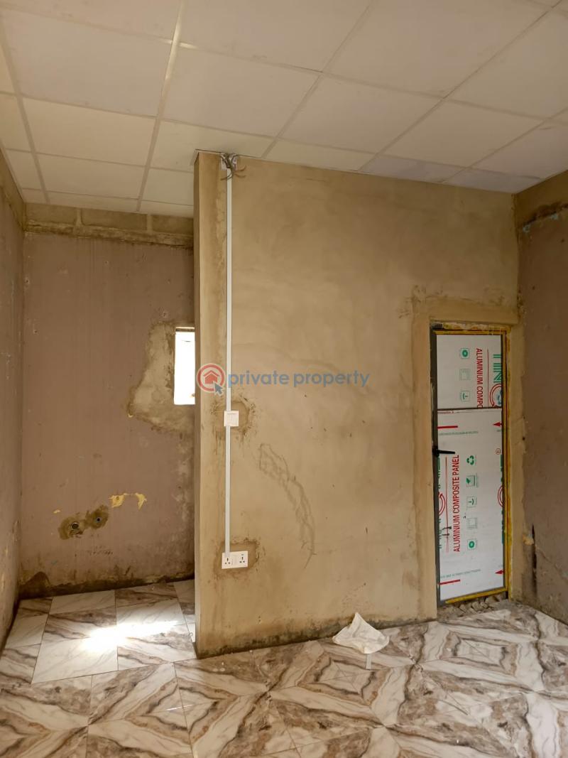 Self Contain For Rent Itire-Ikate Surulere Lagos