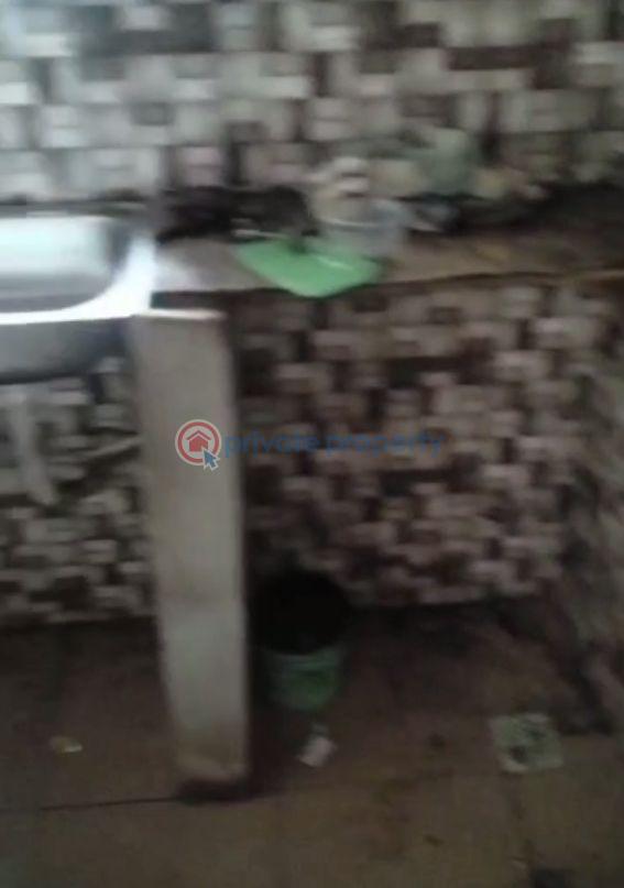 Self Contain For Rent Lawanson Surulere Lagos - 3