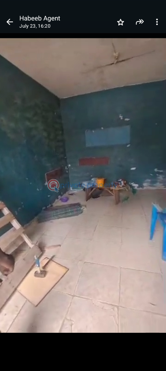 Shop For Rent Ijesha Surulere Lagos - 1