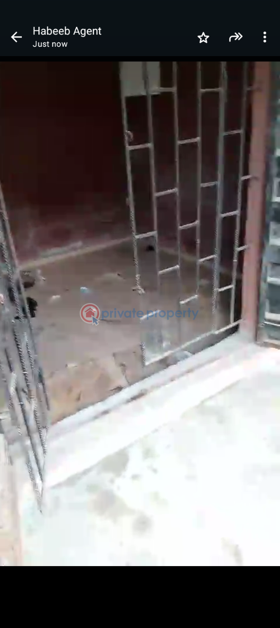 Shop For Rent Ijesha Surulere Lagos - 1