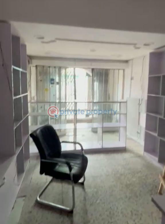 Shop For Rent Ogunlana Surulere Lagos - 3