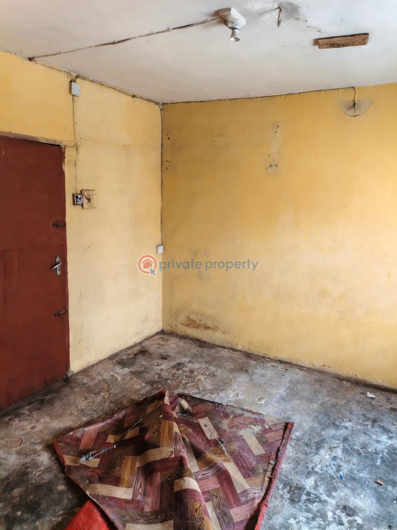 Room or Boys Quarter For Rent Memodu Street Alapere Ketu Ketu Kosofe/Ikosi Lagos - 1