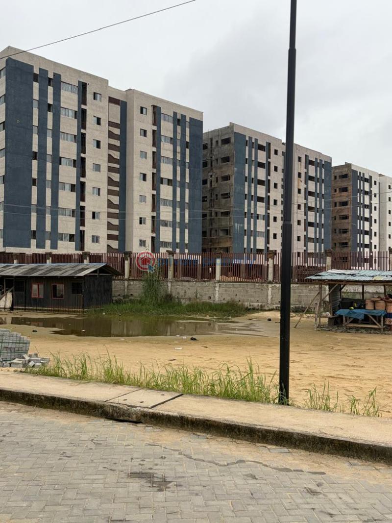 2 bedroom Shared Apartment For Sale . Ogudu GRA Lagos - 1