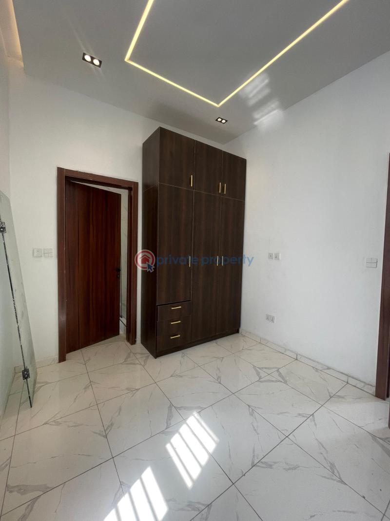 4 bedroom Flat & Apartment For Sale Ikota Lekki Lagos - 9