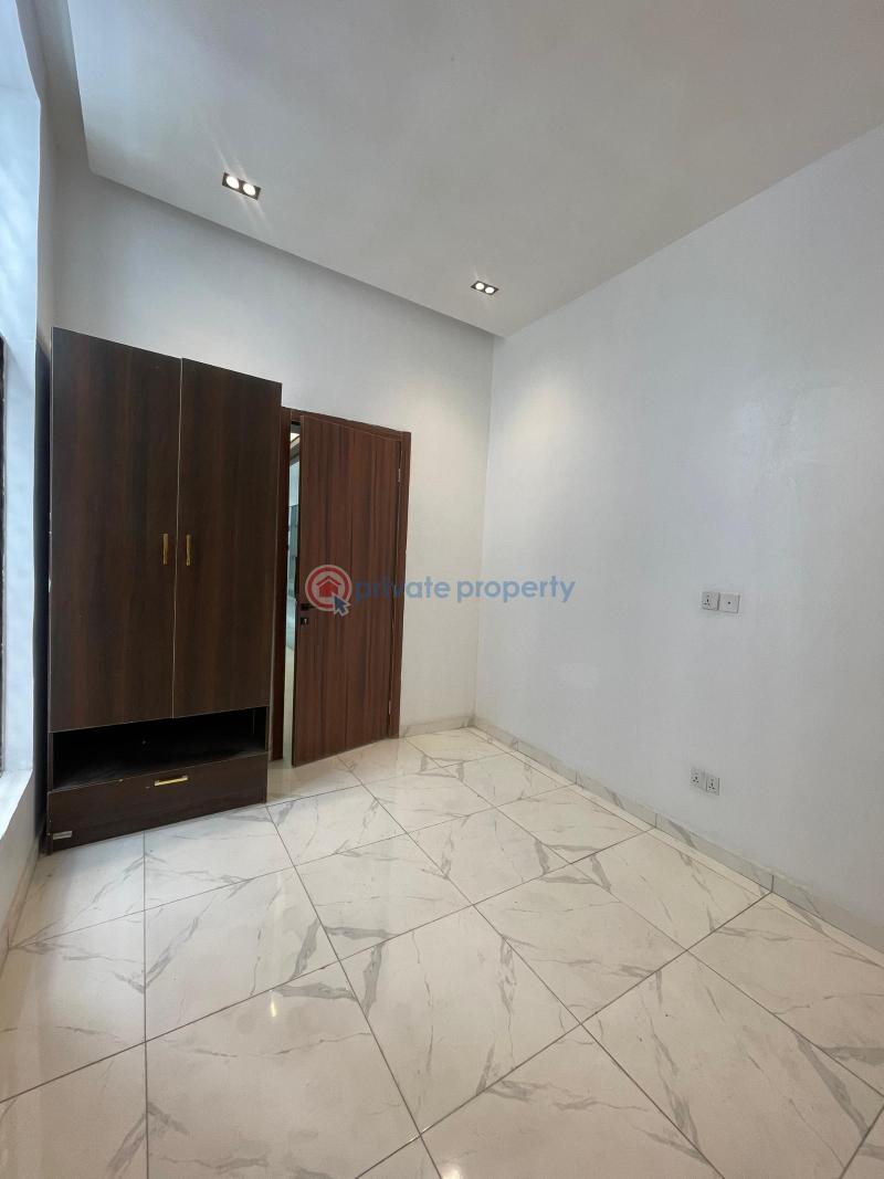 4 bedroom Flat & Apartment For Sale Ikota Lekki Lagos - 3