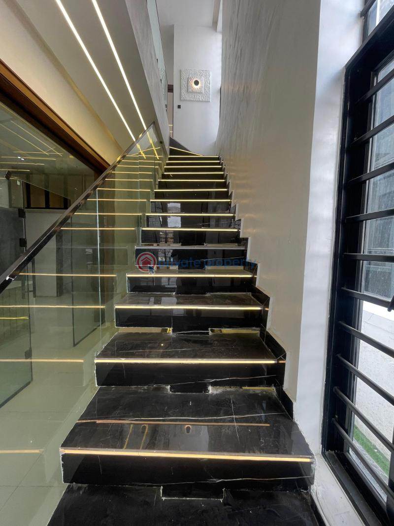 4 bedroom Flat & Apartment For Sale Ikota Lekki Lagos - 7