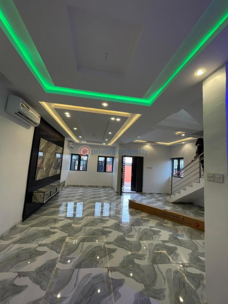 4 bedroom Detached Duplex For Sale Shagari Estate Ipaja Ipaja Lagos - 16