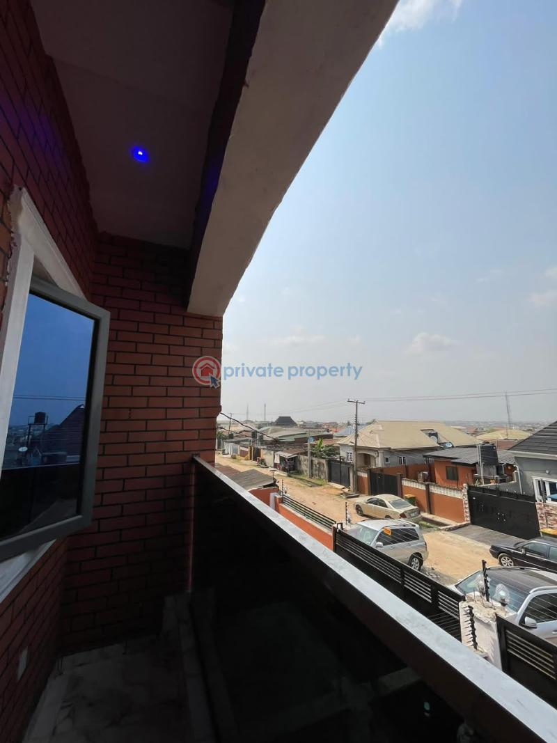 4 bedroom Detached Duplex For Sale Shagari Estate Ipaja Ipaja Lagos - 2