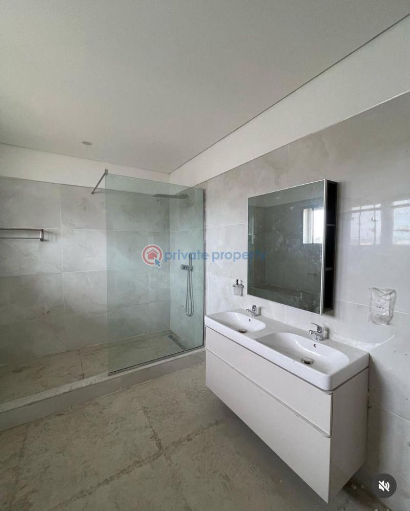 Top notch 🏡 for sale | 5-bedroom fully detached duplex with bq - 8 5 bedroom Detached Duplex For Sale Lekki Phase 1 Lagos - 8