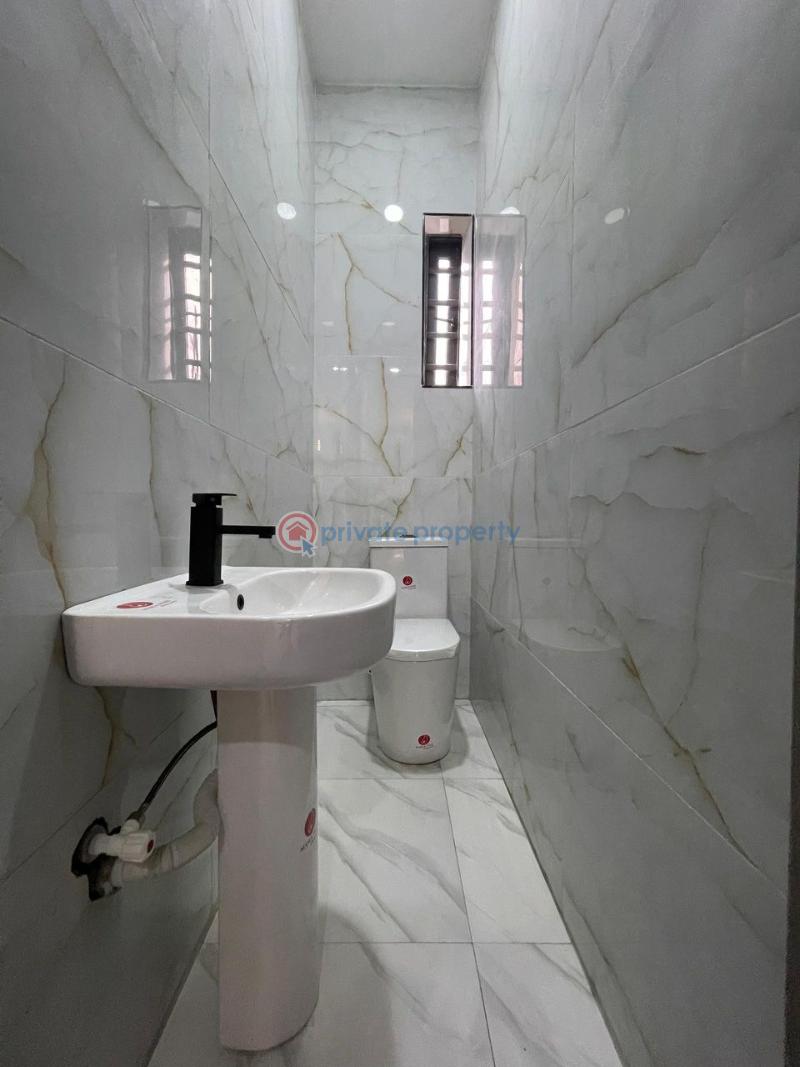 Top notch  terrace at lekki phase 1 - 3 4 bedroom Terraced Duplex For Sale Lekki Phase 1 Lagos - 3