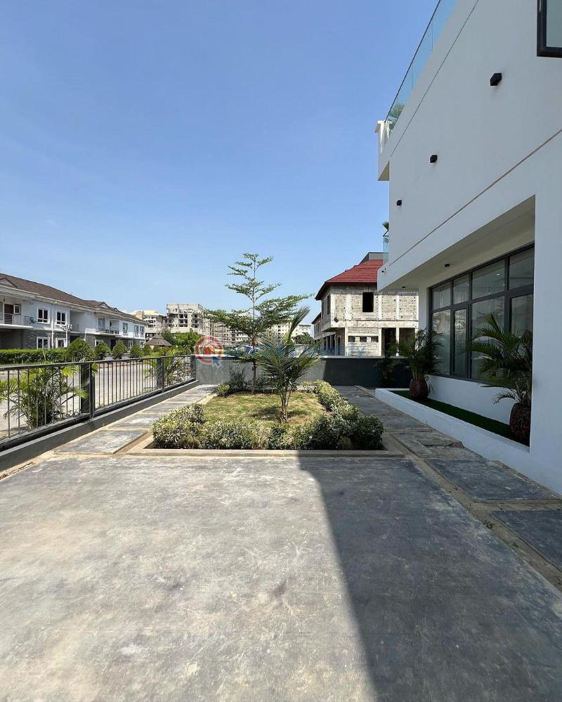 5 bedroom Terraced Duplex For Sale Chisco Ikate Elegushi Lekki Lagos - 9