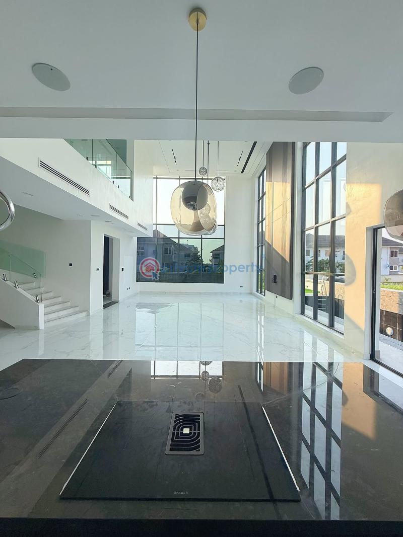 5 bedroom Detached Duplex For Sale Pinnock Beach Estate Osapa Lekki Lagos - 2