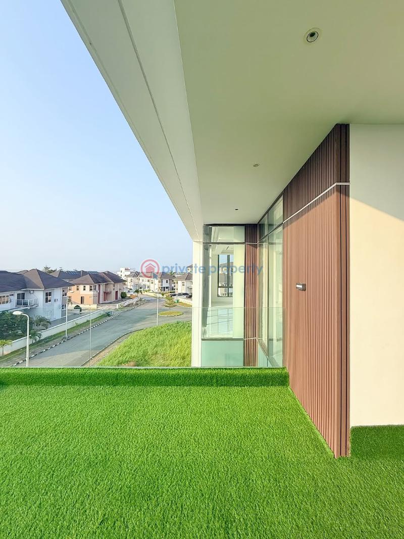 5 bedroom Detached Duplex For Sale Pinnock Beach Estate Osapa Lekki Lagos - 11