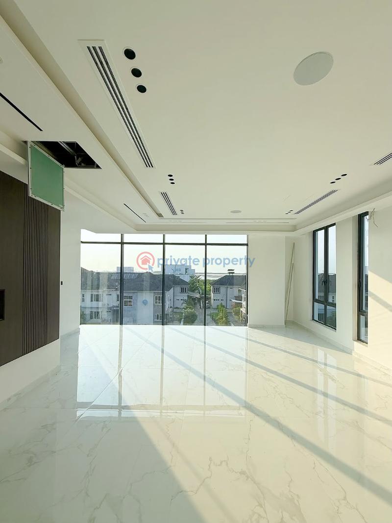 5 bedroom Detached Duplex For Sale Pinnock Beach Estate Osapa Lekki Lagos - 10