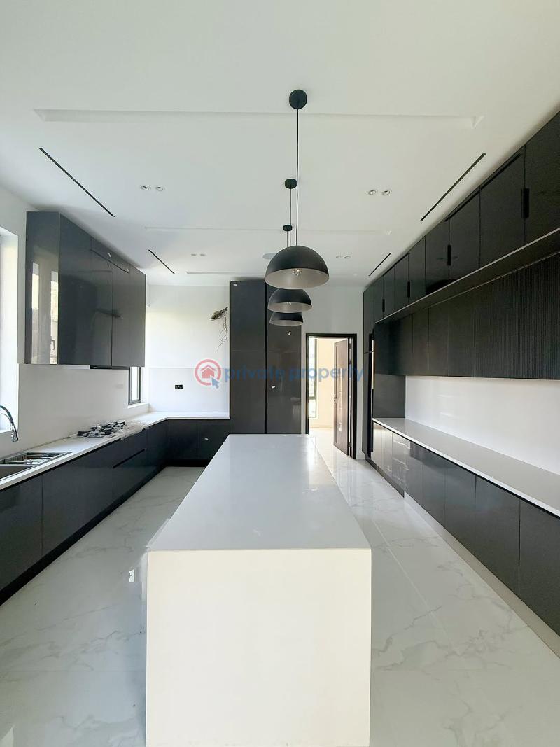 5 bedroom Detached Duplex For Sale Pinnock Beach Estate Osapa Lekki Lagos - 15
