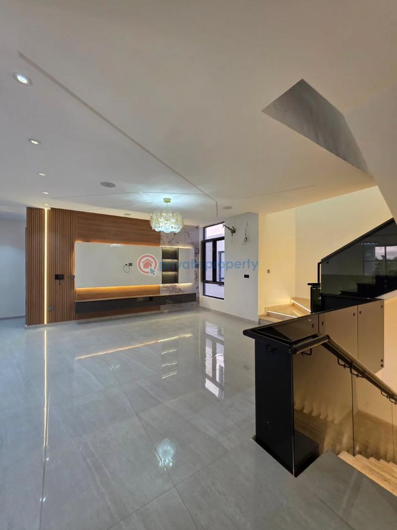 Topnotch 5bedroom fully detached house with pool - 3 5 bedroom Detached Duplex For Sale Royal Garden Estate Ajah Lagos - 3