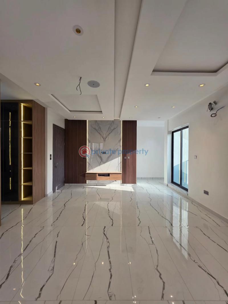 Topnotch 5bedroom fully detached house with pool - 14 5 bedroom Detached Duplex For Sale Royal Garden Estate Ajah Lagos - 14