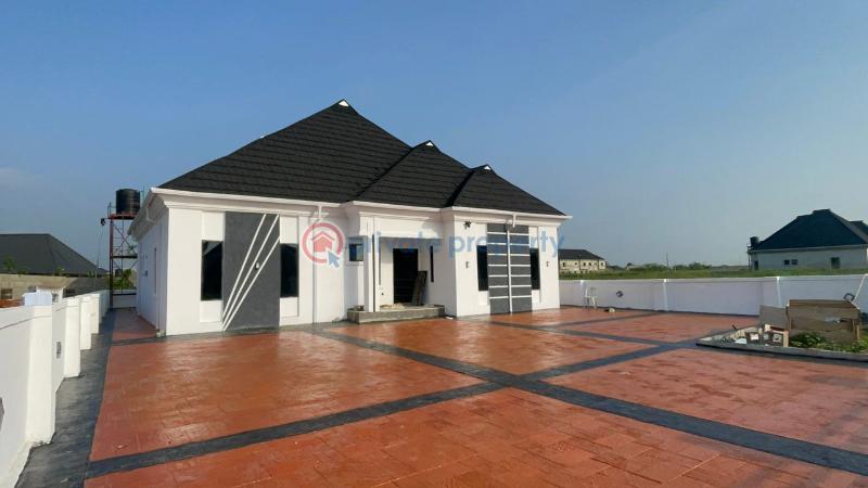 3 bedroom Detached Bungalow For Sale Mowe Ogun area  - 0