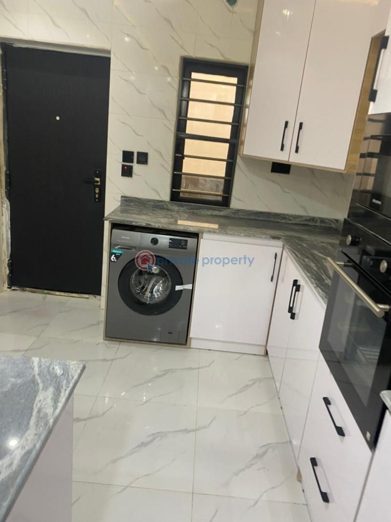 4 bedroom Detached Duplex For Sale Obawole Close To Kayfarm Ifako-Ijaiye Lagos - 10