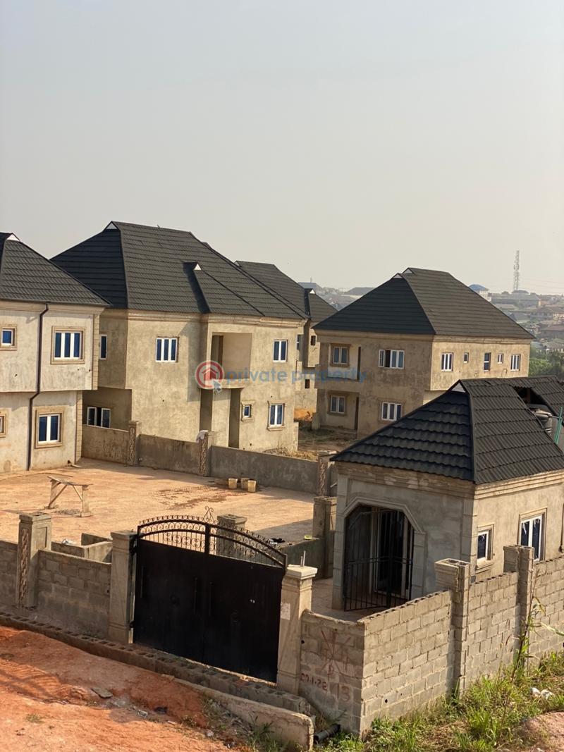 3 bedroom Bungalow For Sale D&d School/command Secondary School, Alagbado Alimosho Lagos - 2