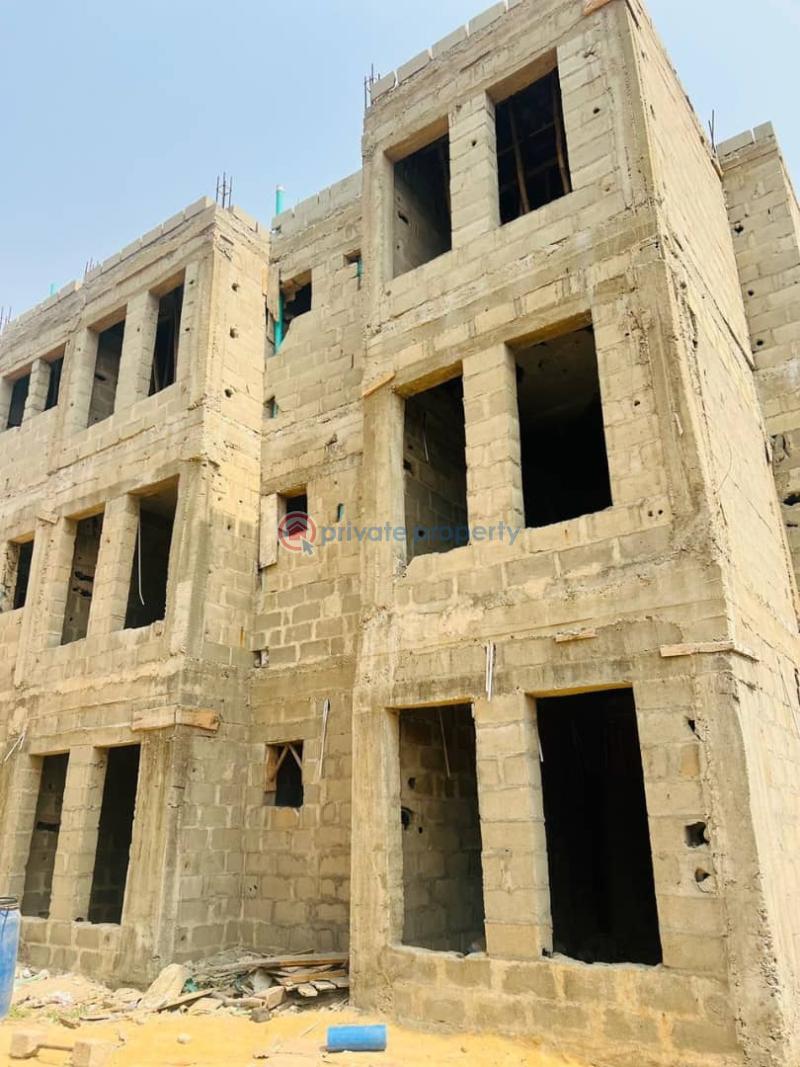 3 bedroom Flat & Apartment For Sale Ilasamaja Mushin Lagos - 9