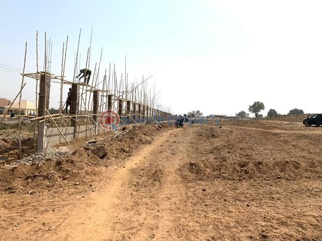 Residential Land For Sale Lagos Ibadan Expressway / By Amen Estate / Behind Redemption Camp Ogun Ogun area  - 5