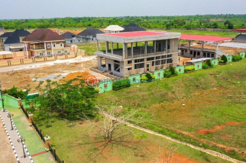 Residential Land For Sale Simawa / Lagos Ibadan Expressway / Behind Rccg Camp Ogun area  - 1