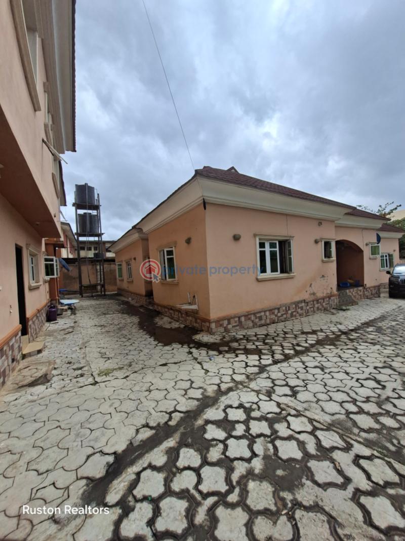 10 bedroom Duplex For Sale Old Bodija Estate Bodija Ibadan Oyo - 1