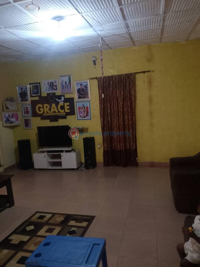 House For Sale Akala Way, Wofun: Kute Area: *💥landmark* 👉 Akala Estate Akobo Ibadan Oyo - 13
