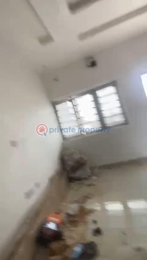 2 bedroom Block Of Flats For Rent Fadeyi Waec, Yaba, Lagos Fadeyi Shomolu Lagos - 9