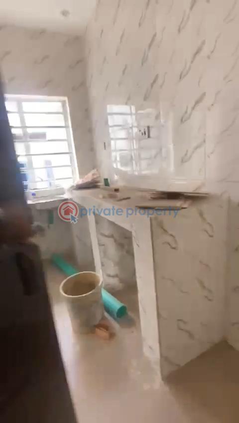 2 bedroom Block Of Flats For Rent Fadeyi Waec, Yaba, Lagos Fadeyi Shomolu Lagos - 3
