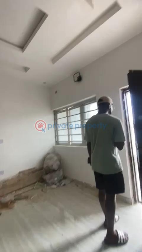 2 bedroom Block Of Flats For Rent Fadeyi Waec, Yaba, Lagos Fadeyi Shomolu Lagos - 0