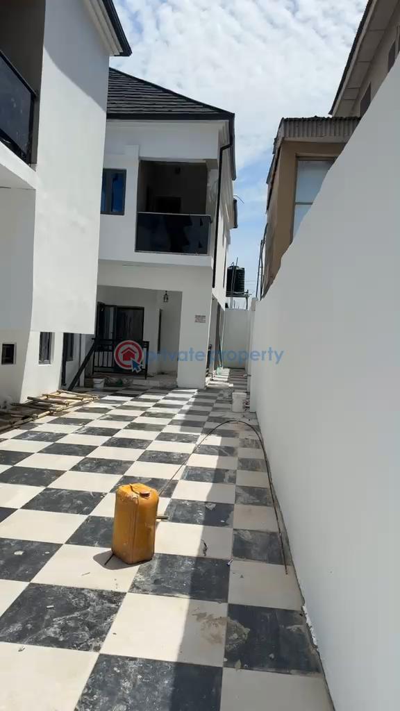 2 bedroom Block Of Flats For Rent Oworoshoki Oworonshoki Gbagada Lagos - 1