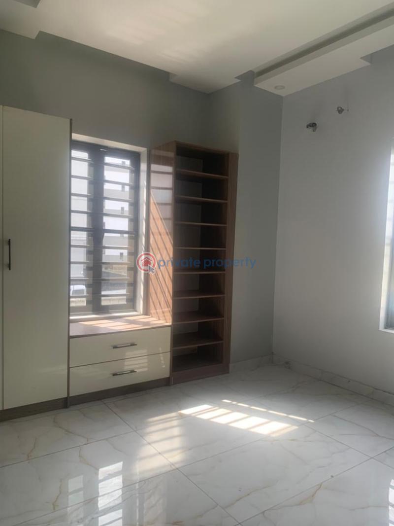 2 bedroom Flat & Apartment For Sale Phase 1 Lekki Lagos - 6