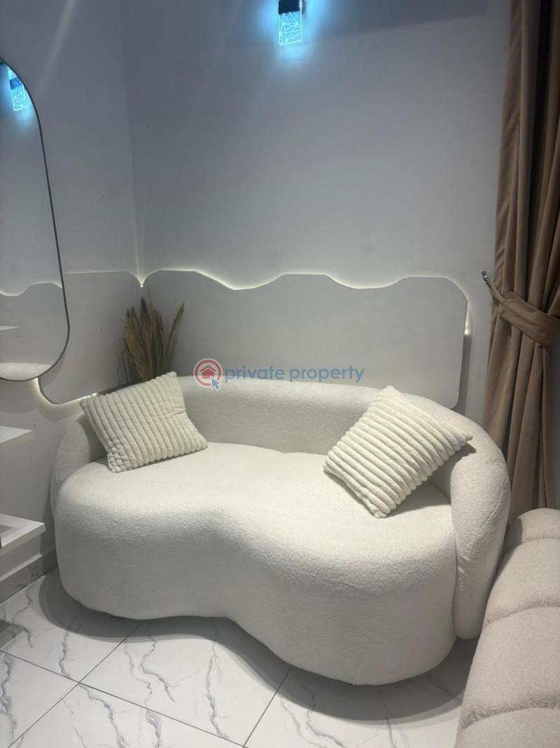 2 bedroom Block Of Flats For Rent Oniru Victoria Island Lagos - 1
