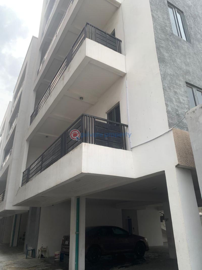 2 bedroom Block Of Flats For Sale Ikate Elegushi Lekki Lagos - 0