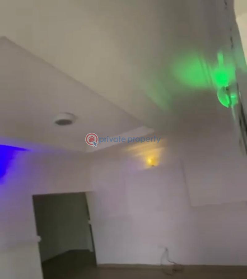 2 bedroom Block Of Flats For Rent H S&t Estate, Jericho/eleyele Road, Ibadan Eleyele Ibadan Oyo