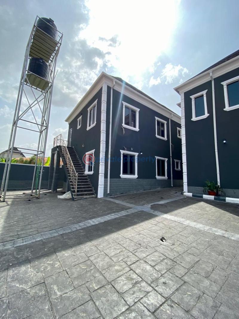 2 bedroom Block Of Flats For Rent Oluyole, Behind Faith Foundation, 2 Minutes To Akala Express. Akala Express Ibadan Oyo - 3